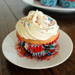 Homemade Funfetti Cupcakes