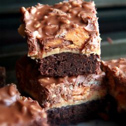 Chocolate PB Butterfinger Brownies