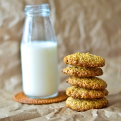 Malted Milk, Oats and Coconut Cookie