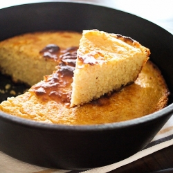 Buttermilk Skillet Cornbread