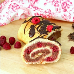 Chocolate-Raspberry Roulade