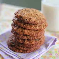 100% Whole Wheat Rum Raisin Cookies