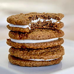 Oatmeal Creme Pies