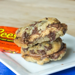 Reese’s Sandwich Cookies