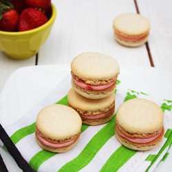 Vanilla Bean Strawberry Macarons