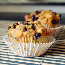 Graham Cracker & Choco Chip Muffins