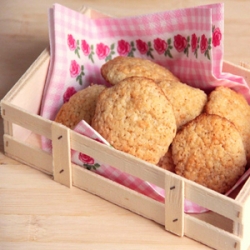 Yogurt and Almond Biscuits