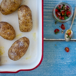 How to bake a potato