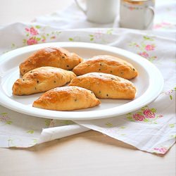 Pies with cream cheese