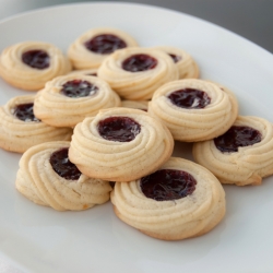 Squeeze Cookies with Jam