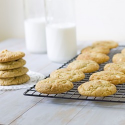 White Chocolate Macadamia Nut Cookie