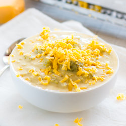 Crockpot Broccoli Cheese Soup