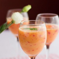 Cocktail with Nectarines