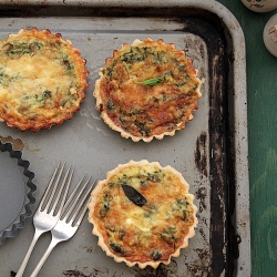 Curried Spinach and Mushroom Tarts