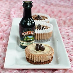 Bailey’s Cheesecake Cupcakes