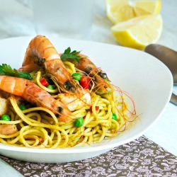 Spaghetti in Peas and Carrot Sauce