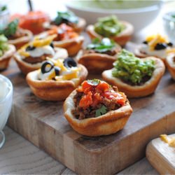 7 Layer Dip Pizza Cups