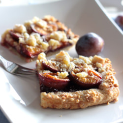 Plum cake with Streusel