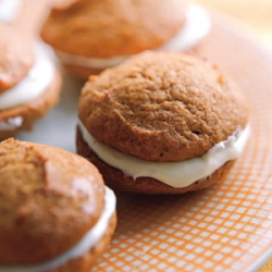 Pumpkin Whoopie Pies