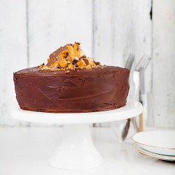 Crunchie Cake