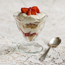 Strawberry Cheesecake Parfaits