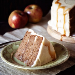 Caramel Apple Cake