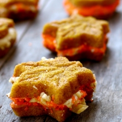 Pumpkin Spice Whoopie Pies