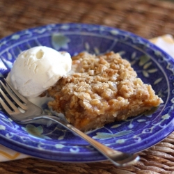 Spiced Peach Oatmeal Crunch