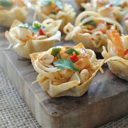 Shrimp Pad Thai Cups