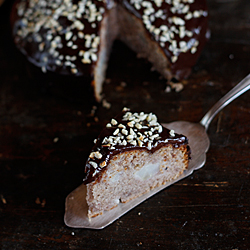 Chestnut cake with pear