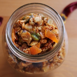 Honey-Olive Oil Granola w/ Apricots