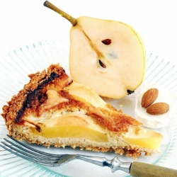 Tart with Pears & Goat Blue Cheese