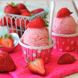 Strawberry Frozen Yogurt