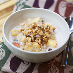 Apple Spice Oatmeal