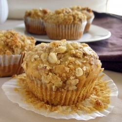 pumpkin streusel muffins