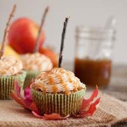 Salted Caramel Apple Cupcakes