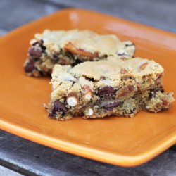 Chocolate Chip Pretzel Bars