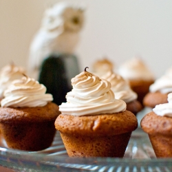 Bubbling Butterbeer Blondie Bites