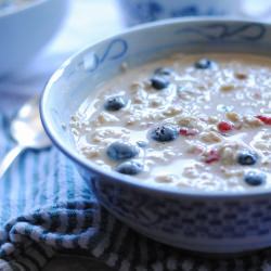 Maple Berry Overnight Oats