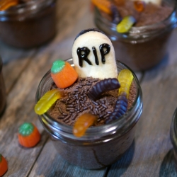 Graveyard Spooky Cakes