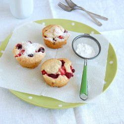 Marzipan and berry muffins