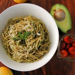 Creamy Avocado Spaghetti