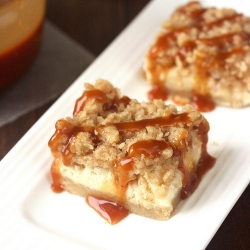 Caramel Apple Cheesecake Bars