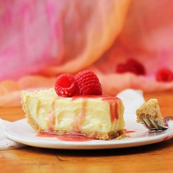 Healthy Greek Yogurt Cheesecake