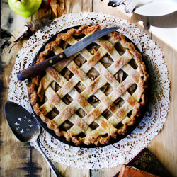 Pear, Gorgonzola, and Walnut Pie