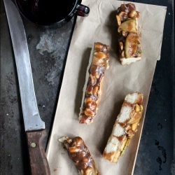 Taffy Apple Shortbread Bars