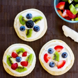 Mini Fruit Pizzas