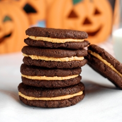 Homemade Halloween Oreos