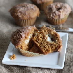 Pumpkin Spice Cream Cheese Muffins