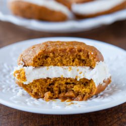 Pumpkin Whoopie Pies